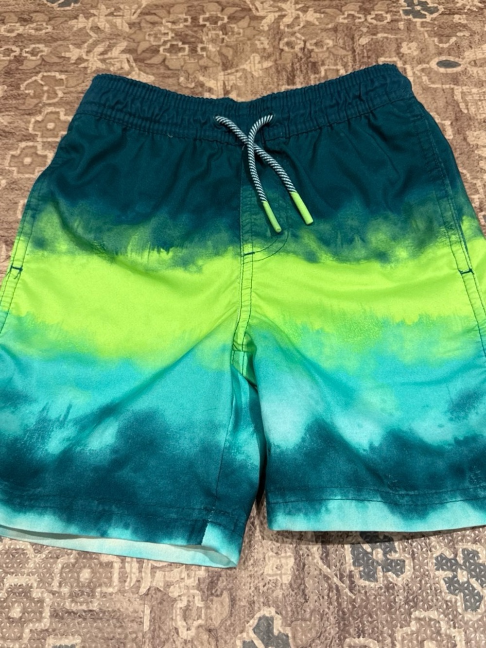 Cat & Jack Green & Lime Gradient Boys Swim Shorts Size 4/5